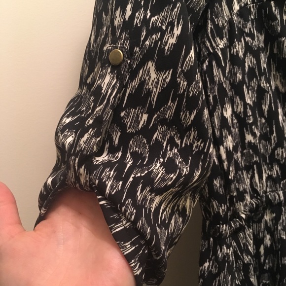 Dress - Picture 3 of 4